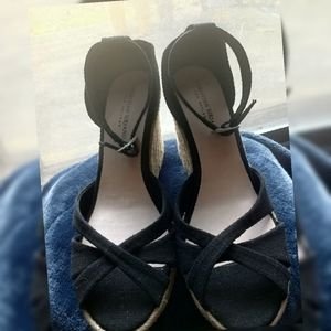 Christian Siriano for Payless size 10 ankle clasp wedge